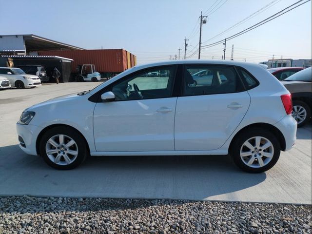 Image for 2014 Volkswagen Polo ConfortLine