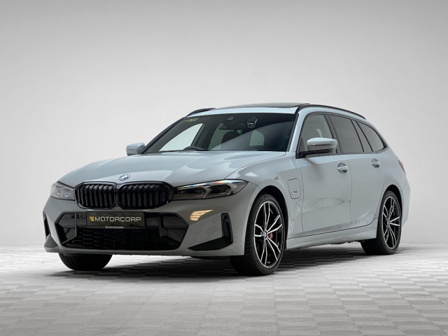 Image for 2023 BMW 3 Series 330E M SPORT *PAN ROOF*