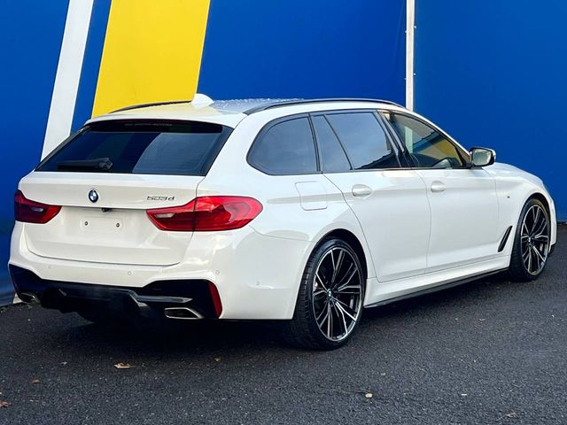 Image for 2018 BMW 5 Series 523d M-SPORT COMPETITION TOURING 2.0 D // NEW M5 ALLOYS // LEATHER M-SPORT HEATED POWERED SEATS // HEADS-UP DISPLAY