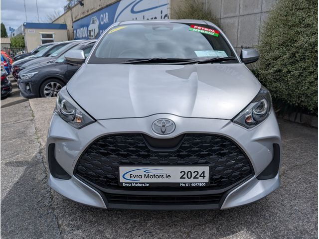 Image for 2024 Toyota Yaris X HYBRID AUTOMATIC 1.5 PETROL //LOW MILES//REVERSE CAMERA//KEYLESS ENTRY//ADAPTIVE CRUISE CONTROL//