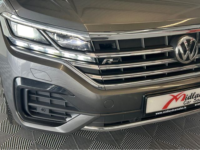 Image for 2020 Volkswagen Touareg R Line*Pan Roof* 4M 286HP 5DR AUTO