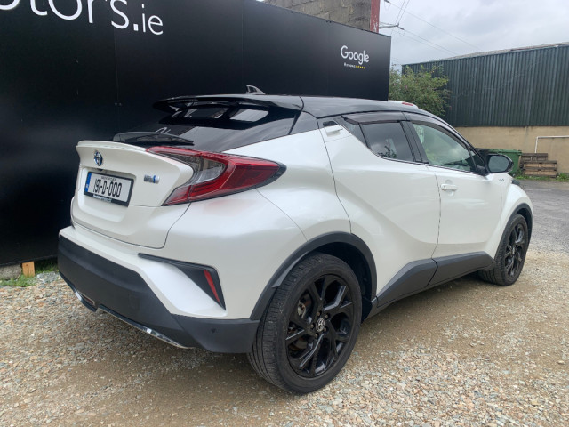 Image for 2019 Toyota C-HR 1.8 PETROL HYBRID AUTO SOL // LOW MILEAGE // EXCELLENT CONDITION // REVERSE CAMERA, CRUISE AND HEATED SEATS // VERY LOW MILEAGE // 