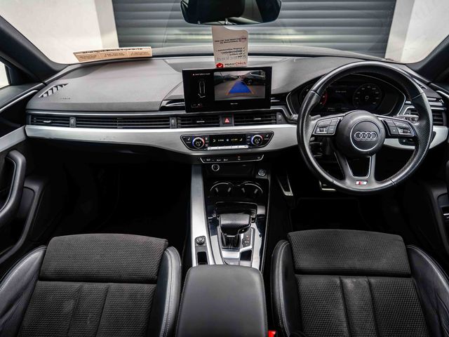 Image for 2021 Audi A4 AVANT TDI S LINE