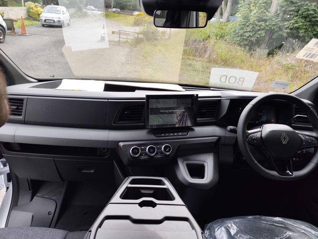 Image for 2026 Renault Master Electric WAV