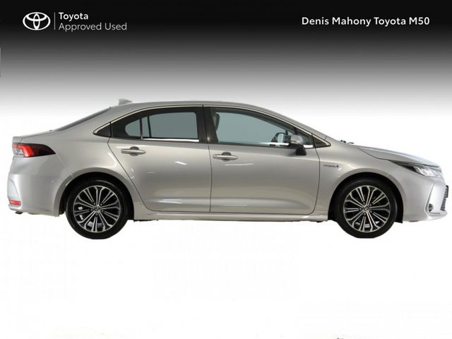Image for 2021 Toyota Corolla Hybrid Luna Sport Auto