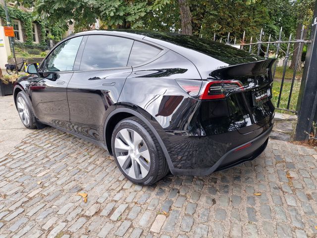 Image for 2025 Tesla Model Y LONG RANGE RWD RANGE OF 585KLMS *TESLA WARRANTY*