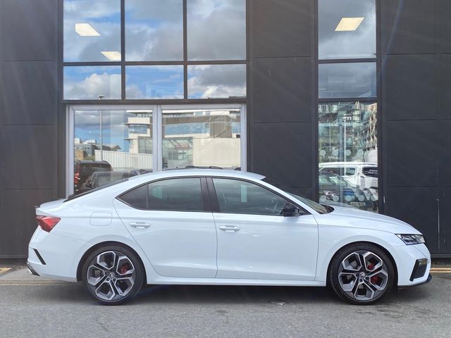 Image for 2022 Skoda Octavia VRS 2.0 TDi DSG Auto 200bhp 