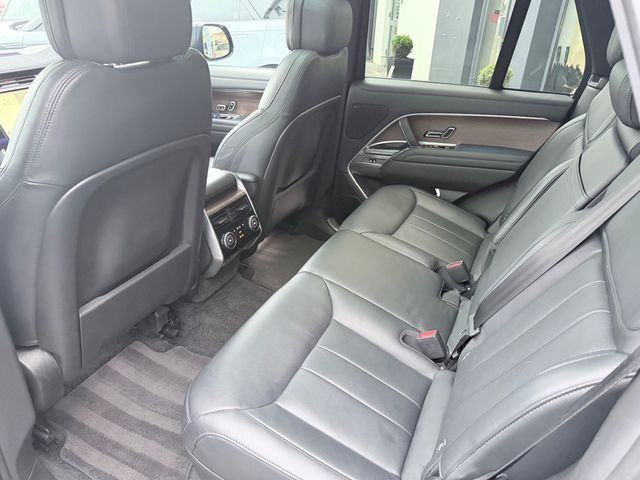 Image for 2023 Land Rover Range Rover HSE P440E