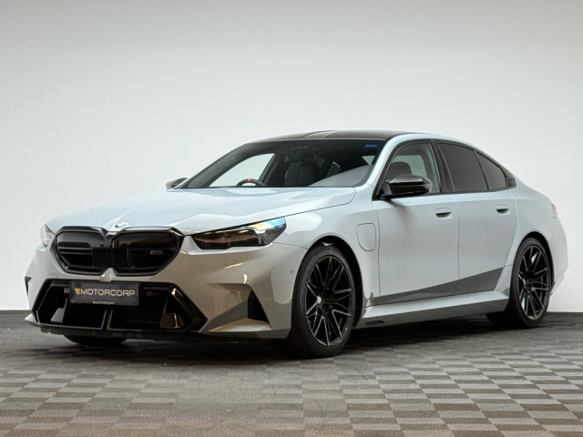 Image for 2026 BMW M5 M5 4.4 PHEV 727HP
