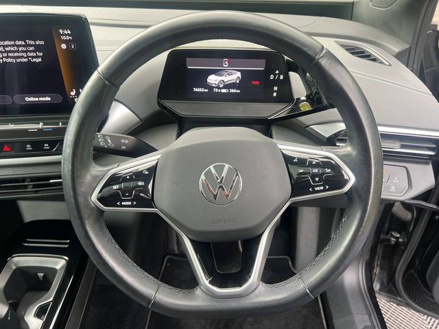 Image for 2023 Volkswagen ID.5 PRO FAMILY 77KWH // PANORAMIC SUNROOF // REVERSE CAMERA // DIGITAL CLUSTER