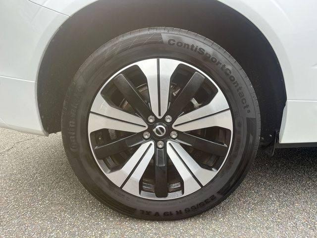 Image for 2023 Volvo XC60 T6 Recharge PHEV 350hp AT8 Plus Dark