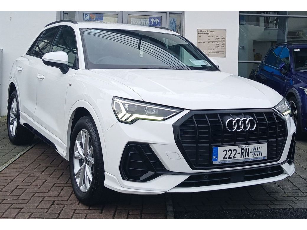 Image for 2022 Audi Q3 S Tronic S line 35 TDI 150HP **LEATHER INTERIOR, HEATED FRONT SEATS, REAR VIEW CAMERA**