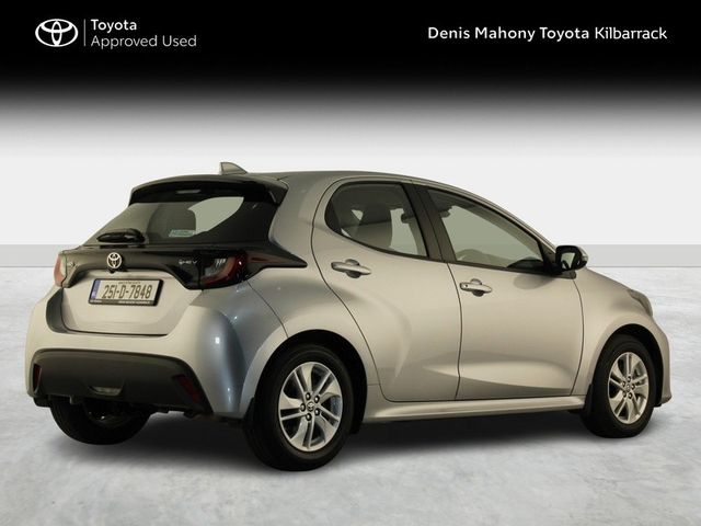 Image for 2025 Toyota Yaris Luna