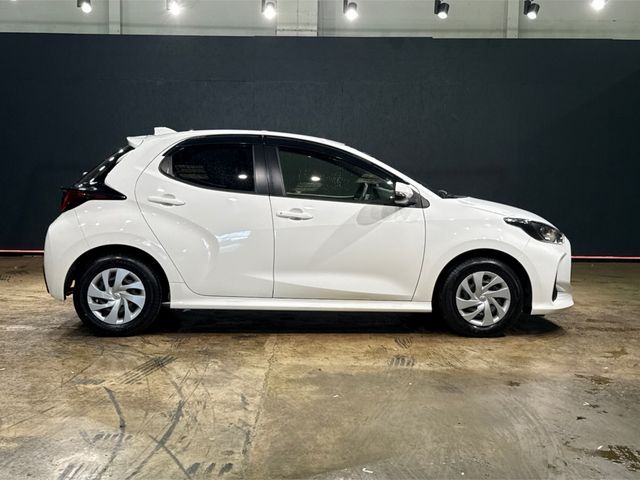 Image for 2020 Toyota Yaris 1.5 HYBRID AUTOMATIC - PUSH BUTTON START/STOP - CRUISE CONTROL - REAR CAMERA