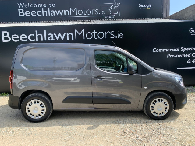 Image for 2022 Opel Combo E ELECTRIC VAN AUTO L1H1 // PRICE EXCL. VAT // VERY LOW MILEAGE // EXCELLENT CONDITION // 08/26 CVRT // 