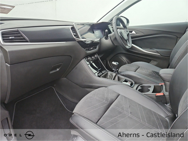 Image for 2024 Opel Grandland GS1.2 130ps-pet-6sp 4DR