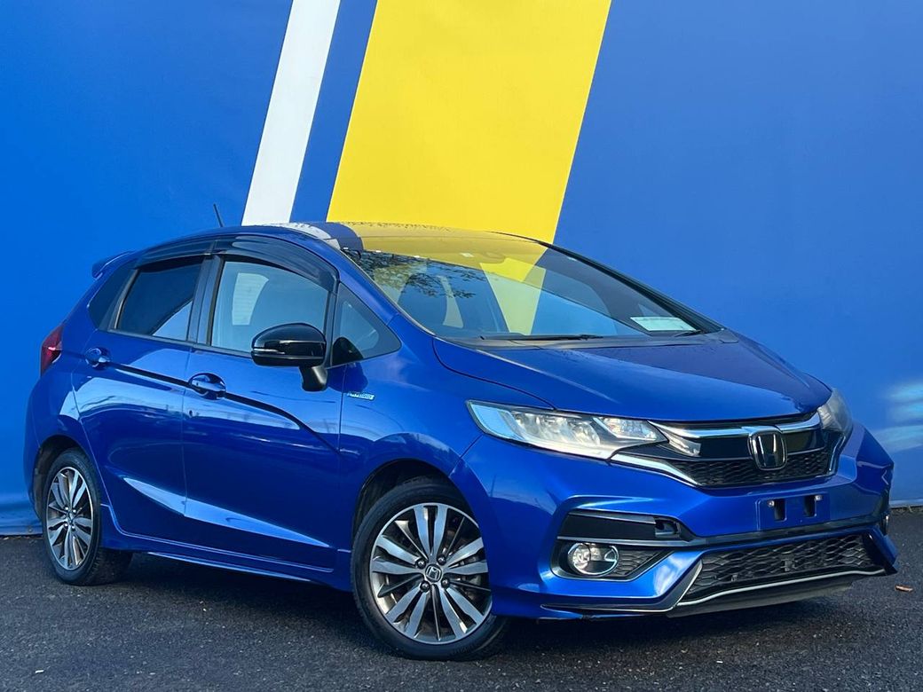 Image for 2018 Honda Fit SENSING 1.5 HYBRID // DIAMOND CUT ALLOYS // REVERSE CAMERA // ADAPTIVE CRUISE CONTROL