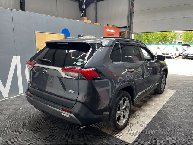 Image for 2021 Toyota Rav4 2021 TOYOTA RAV4 HYBRID G 2.5 AUTOMATIC / CRUISE CONTROL / REVERSE CAMERA / ELECTRIC MEMORY & HEATED SEATS / PADDLE SHIFTERS AND MORE