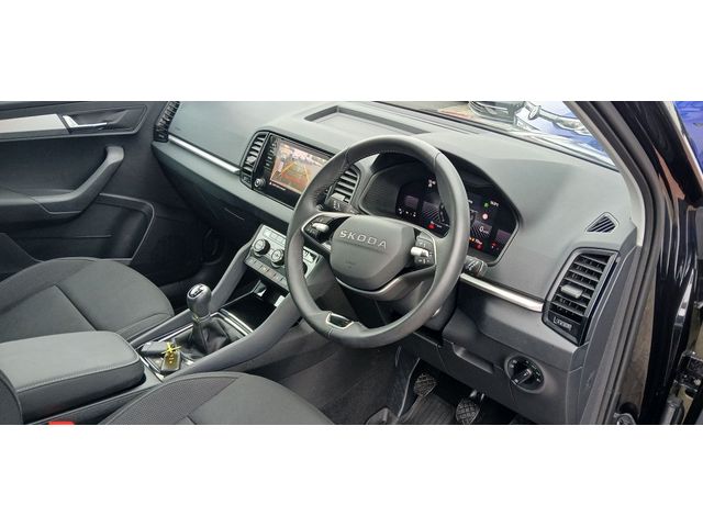 Image for 2025 Skoda Karoq SELECTION 2.0TDI 115HP **APP CONNECT, REAR VIEW CAMERA, BLUETOOTH**
