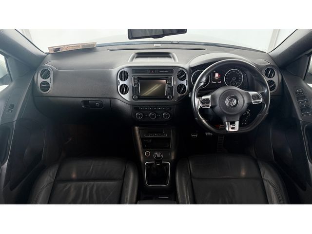 Image for 2016 Volkswagen Tiguan EDITION-R 2.0 TDI 110HP MANUAL 6SPEED FWD 