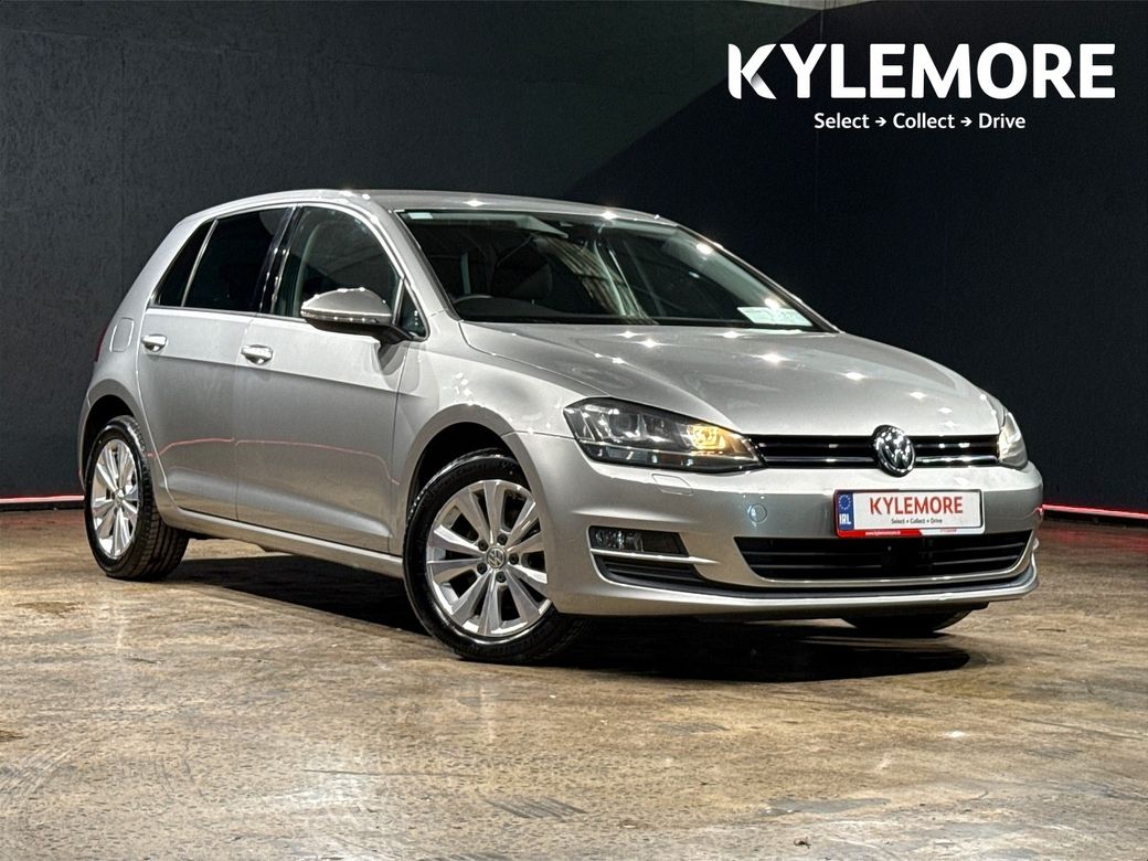 Image for 2017 Volkswagen Golf 1.2 AUTOMATIC TSI COMFORT LINE - FACTORY ALLOYS - CRUISE CONTROL - MULTI FUNCTION STEERING WHEEL - HEATING / AC CONTROLS - REVERSE CAMERA 