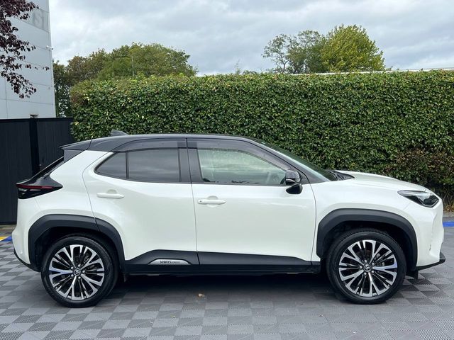 Image for 2022 Toyota Yaris Cross Z-SPEC 1.5 HYBRID AUTO // REVERSE CAMERA // DIGITAL CLIMATE CONTROL // ADAPTIVE CRUISE CONTROL