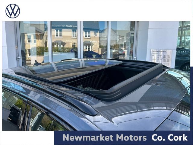 Image for 2026 Volkswagen Touareg TWO SEATER COMMERCIAL FINAL EDITION R-LINE 3.0TDI