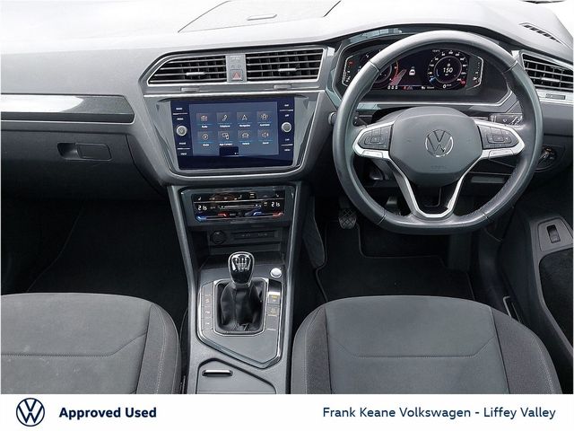 Image for 2021 Volkswagen Tiguan ELEGANCE 2.0TDI 150BHP *SUNROOF* *ELECTRIC TAILGATE* *URANO GREY* *REAR VIEW CAMERA* *HEATED SEATS* 19 VICTORIA FALLS ALLOYS* *PCP AVAILABLE*