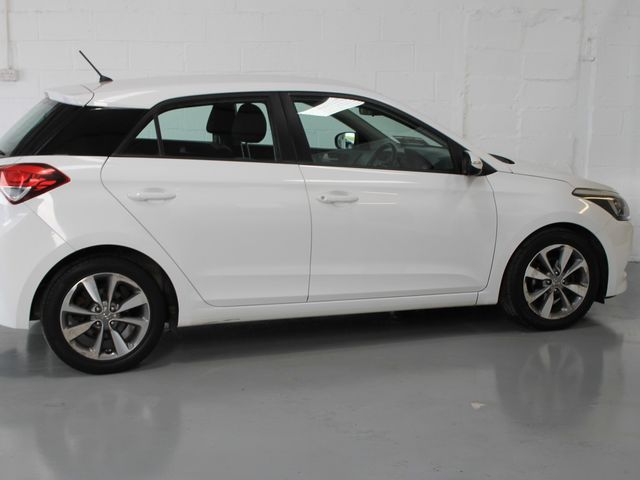 Image for 2016 Hyundai i20 Petrol Deluxe 5DR
