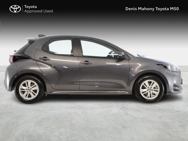 Image for 2025 Toyota Yaris Hybrid Luna Auto