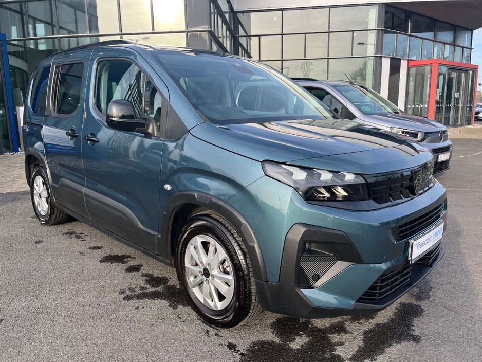 Image for 2025 Peugeot Rifter New Model Wheelchair Accessible