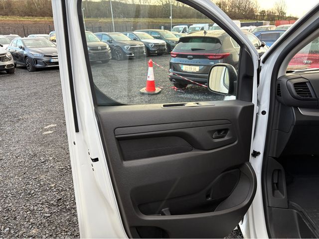 Image for 2025 Citroen Dispatch Long Wheel Base. ex vat, with scrappage, Demo, 500 km.1.5 BLUEHDI 120 LWB