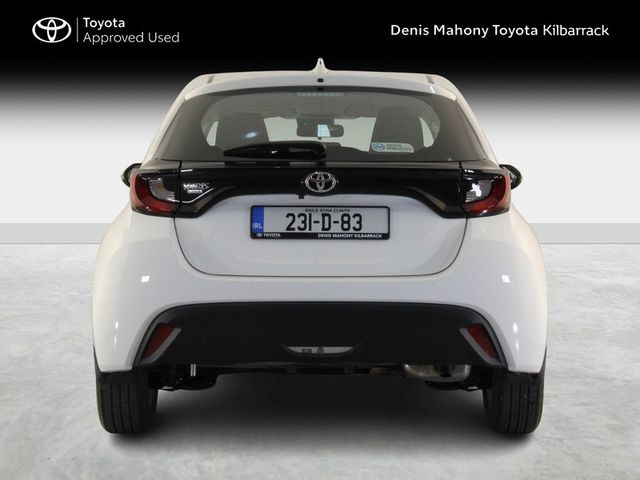 Image for 2023 Toyota Yaris 1.0 LUNA