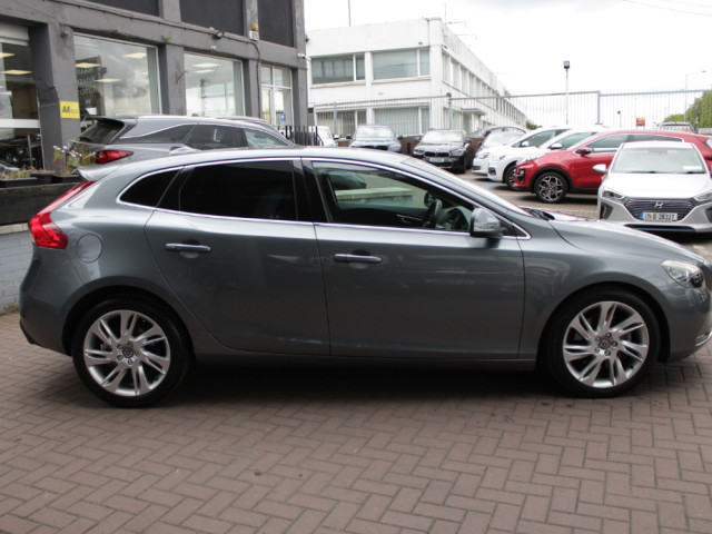 Image for 2016 Volvo V40 2.0 D4 HATCHBACK 5DR AUTO 