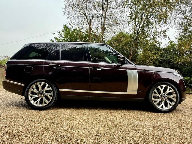 Image for 2019 Land Rover Range Rover P400e Autobiography 