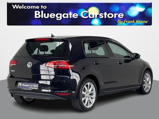 Image for 2017 Volkswagen Golf **COMFORTLINE DSG GEARBOX**KEYLESS START**TOUCH SCREEN MEDIA DISPLAY**REVERSE CAMERA**BLUETOOTH**MULTIFUNCTIONAL STEERING WHEEL**BLACK CLOTH INTERIOR**FINANCE ARRANGED**