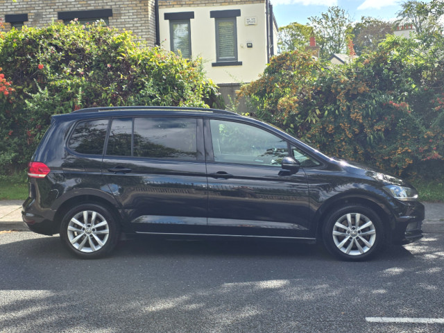 Image for 2016 Volkswagen Touran CL BMT 1.6 TDI M6F 110 5DR