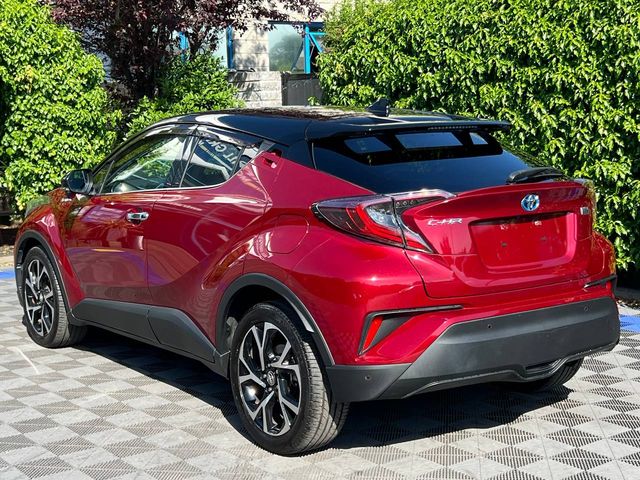 Image for 2018 Toyota C-HR 1.8 HYBRID AUTO // HEATED HALF LEATHER SEATS // ADAPTIVE CRUISE CONTROL // REVERSE CAMERA