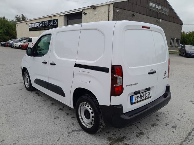 Image for 2023 Citroen Berlingo LX BLUEHDI 100 MWB 65 650KG MY52