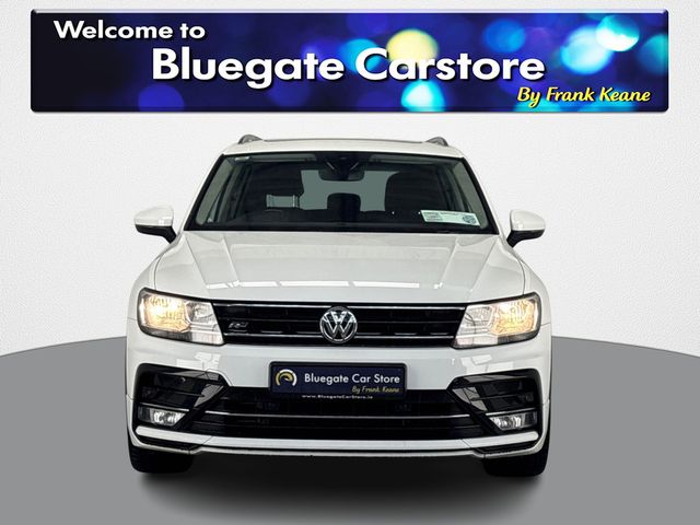 Image for 2017 Volkswagen Tiguan COMFORTLINE 2.0 TDI 115BHP**PANORAMIC SUNROOF**R LINE EXTERIOR PACK**19"ALLOYS**BLACK CLOTH INTERIOR**PARKING SENSORS**KEYLESS START**BLUETOOTH**MULTIFUNCTIONAL STEERING WHEEL**FINANCE AVAILABLE**