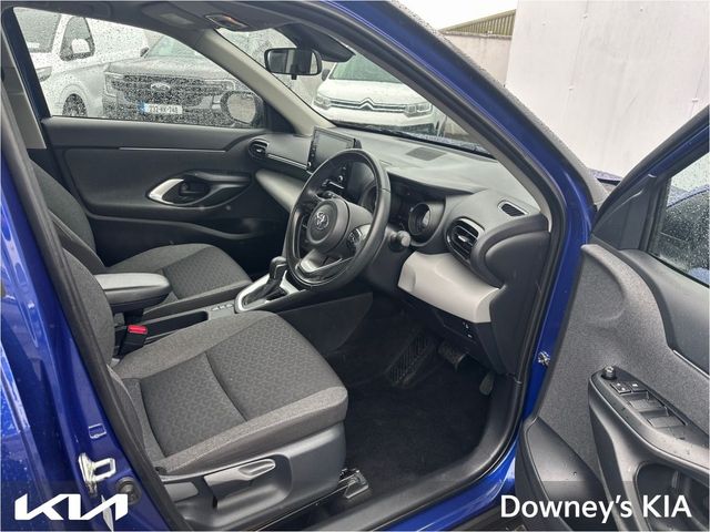 Image for 2022 Toyota Yaris Cross 1.5 PETROL Hybrid Luna