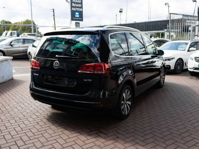 Image for 2022 Volkswagen Sharan 2.0 TDI HIGHLINE PLUS DR 7 SEATER MPV AUTOMATIC // MINT CONDITION INSIDE AND OUT // BUY WITH CONFIDENCE AA AND SIMI APPROVED DEALER 2025 // FINACE ARRANGED // ALL TRADE INS WELCOME //