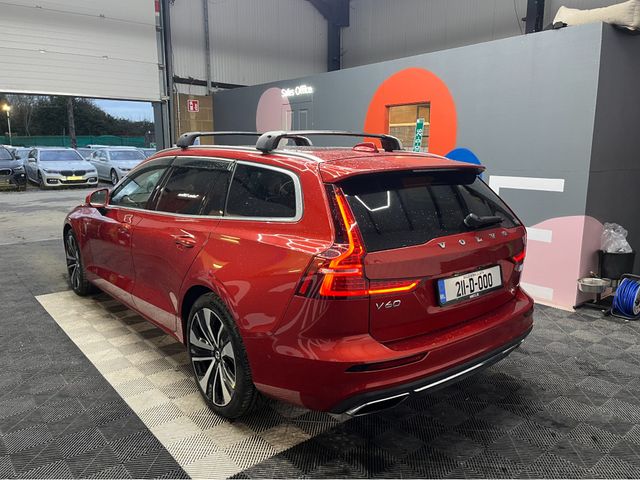 Image for 2021 Volvo V60 €33950 2021 VOLVO V60 RECHARGE PLUG-IN HYBRID T6 AWD 2.0 AUTOMATIC / CRUISE CONTROL / 360° CAMERA / ELECTRIC MEMORY & HEATED SEATS / HEATED STEERING WHEEL / PANORAMIC SUNROOF / APPLE CARPLAY AND MO