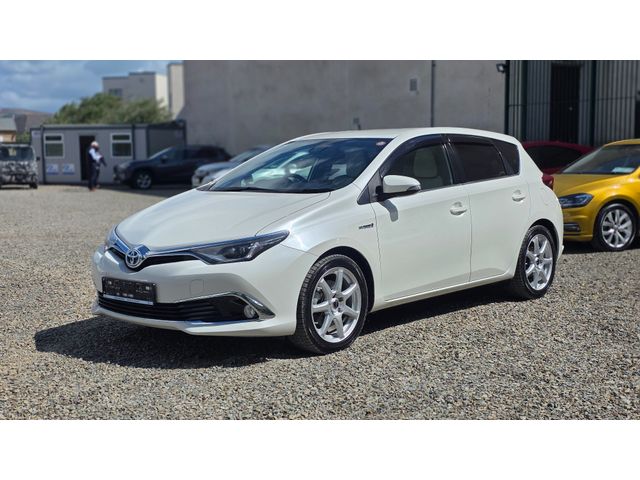 Image for 2016 Toyota Auris Hybrid 