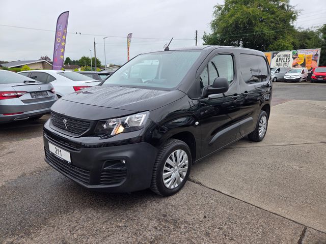 Image for 2021 Peugeot Partner BLUEHDI PROFESSIONAL L1