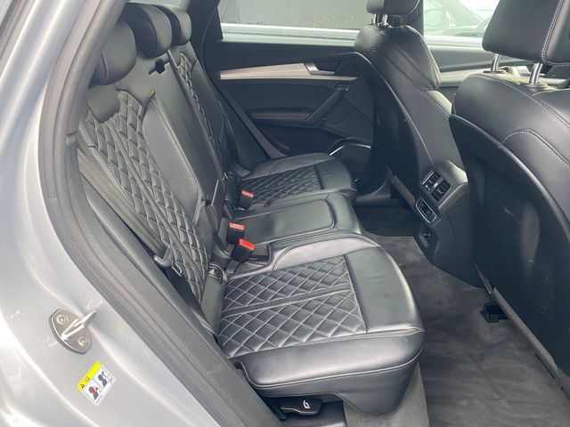 Image for 2020 Audi Q5 55TFSI e S Line Competition Auto