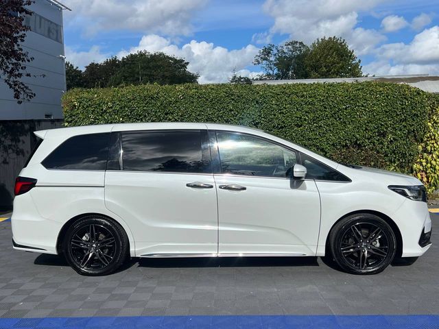 Image for 2021 Honda Odyssey ABSOLUTE EX 7-SEATER 2.0 HYBRID AUTO // HALF LEATHER HEATED SEATS // 360 SURROUND PARKING CAMERAS // 18" ALLOYS 