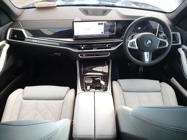 Image for 2026 BMW X5 50e M Sport Pro