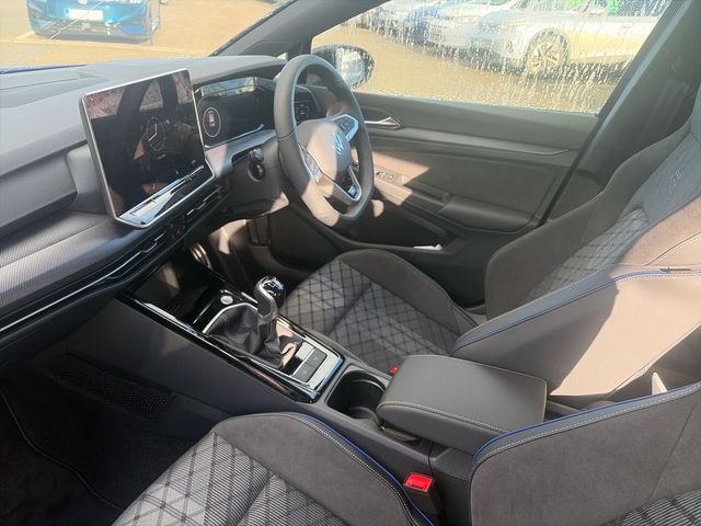 Image for 2026 Volkswagen Golf R-LINE 1.5 TSI 150HP MANUAL