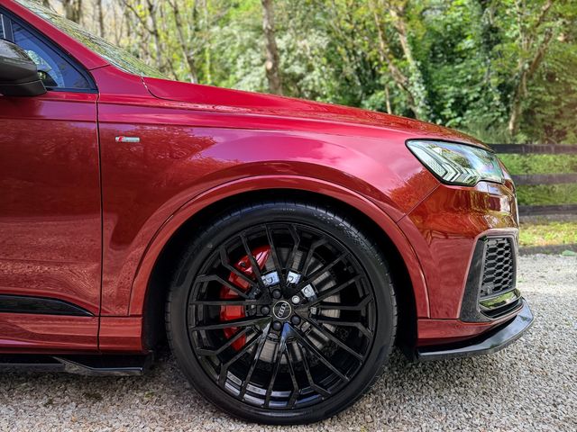 Image for 2021 Audi Q7 2021 (211) Audi Q7 S-Line Black Edition 3.0 TFSI E V6 380BHP